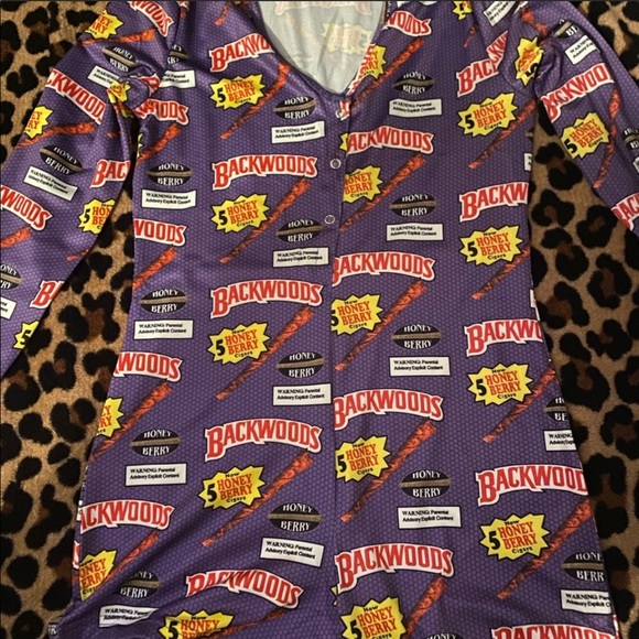 🦋 ALL ONESIES 🦋 - Picture 4 of 6